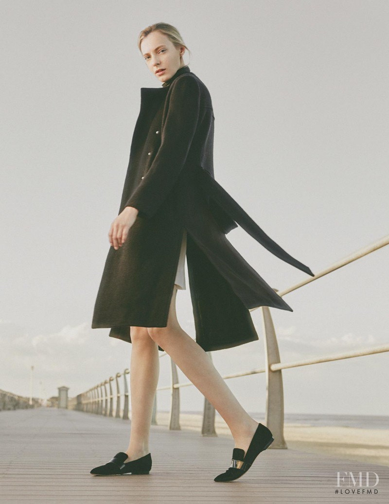 Zlata Semenko featured in  the Club Monaco A New Perspective For Fall advertisement for Autumn/Winter 2015