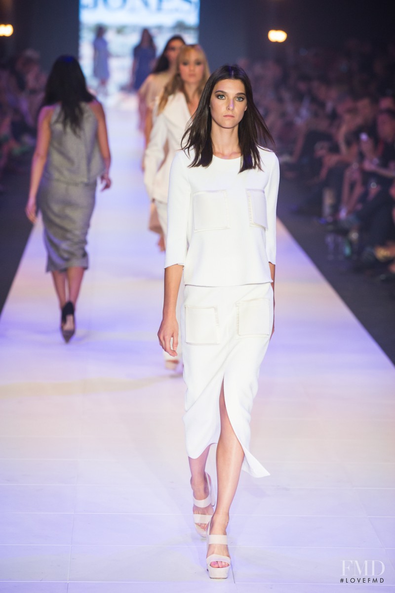 Stephanie Joy Field featured in  the David Jones VAMFF 2015 Opening Night: David Jones fashion show for Spring/Summer 2015