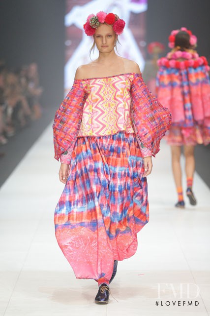 Talisa Quirk featured in  the VAMFF  National Graduate Showcase fashion show for Spring/Summer 2015