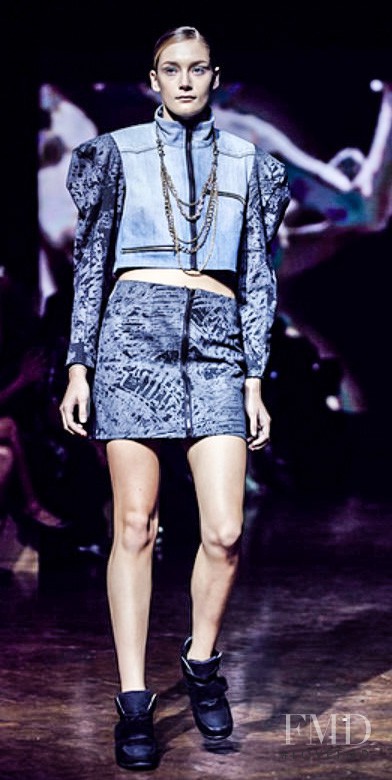 Lauren Feenstra featured in  the Aarli fashion show for Spring/Summer 2014