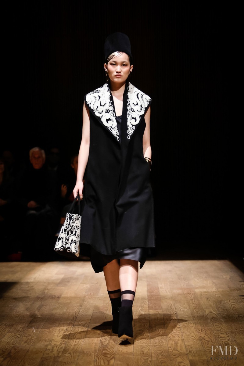 Josie Natori fashion show for Autumn/Winter 2015