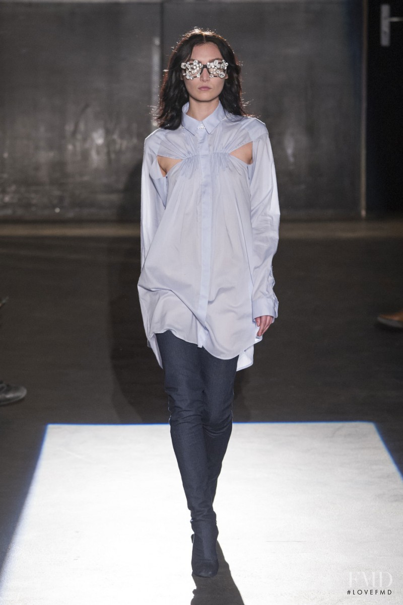 Lutz Huelle fashion show for Spring/Summer 2016