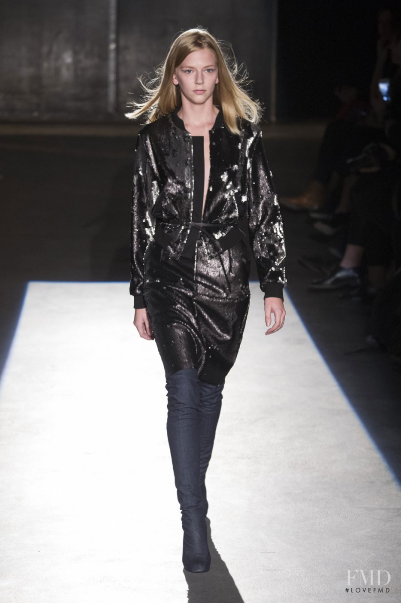 Samantha Bondurant featured in  the Lutz Huelle fashion show for Spring/Summer 2016