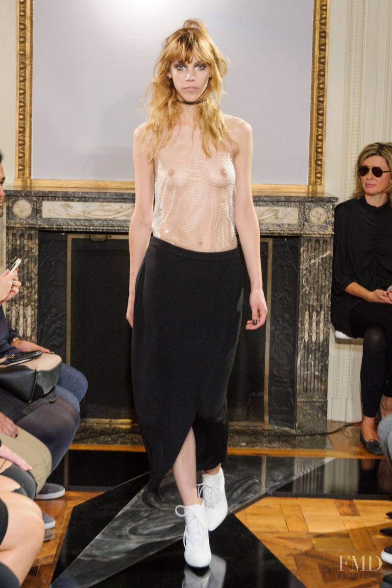 Masha Ma fashion show for Spring/Summer 2016