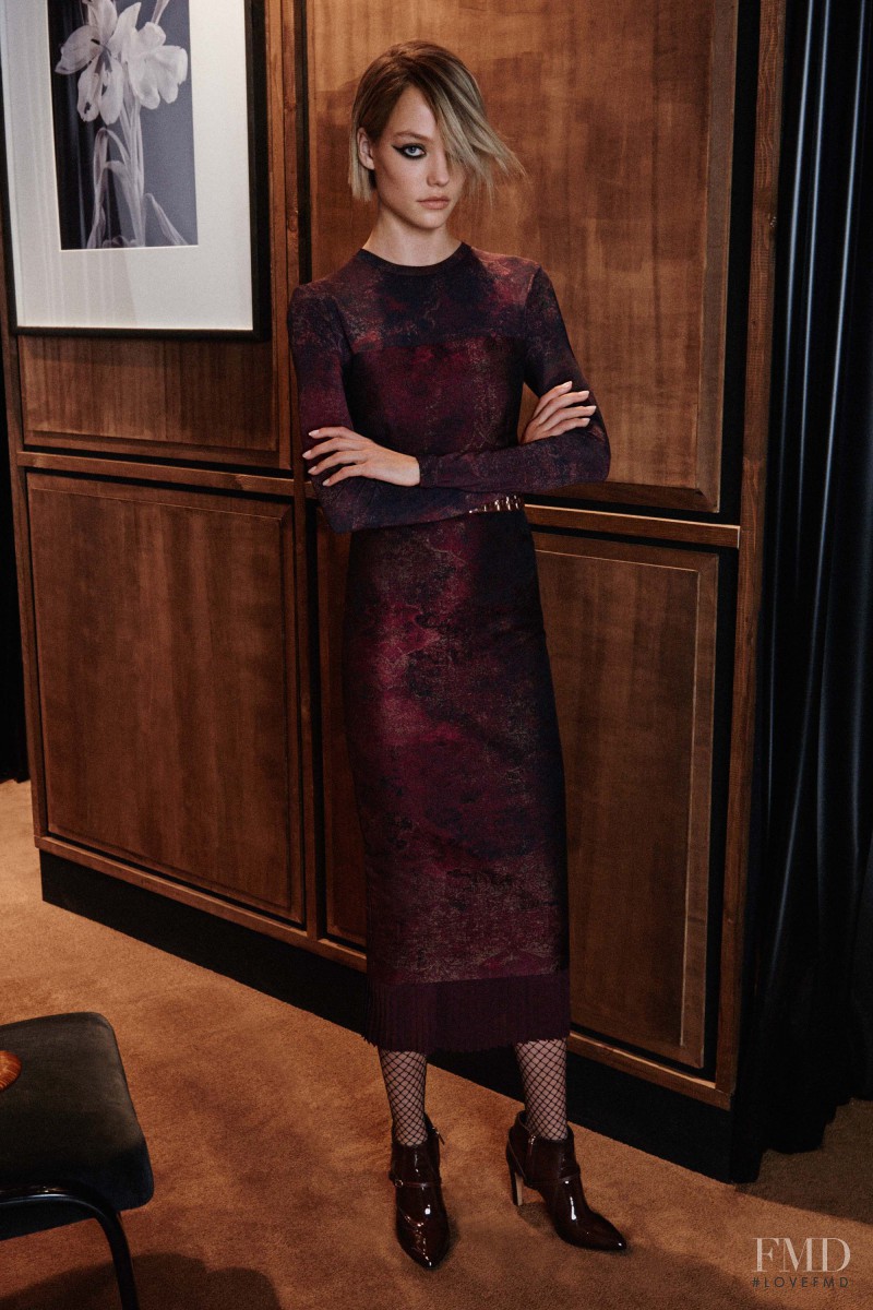Roos Abels featured in  the Max Mara lookbook for Pre-Fall 2016