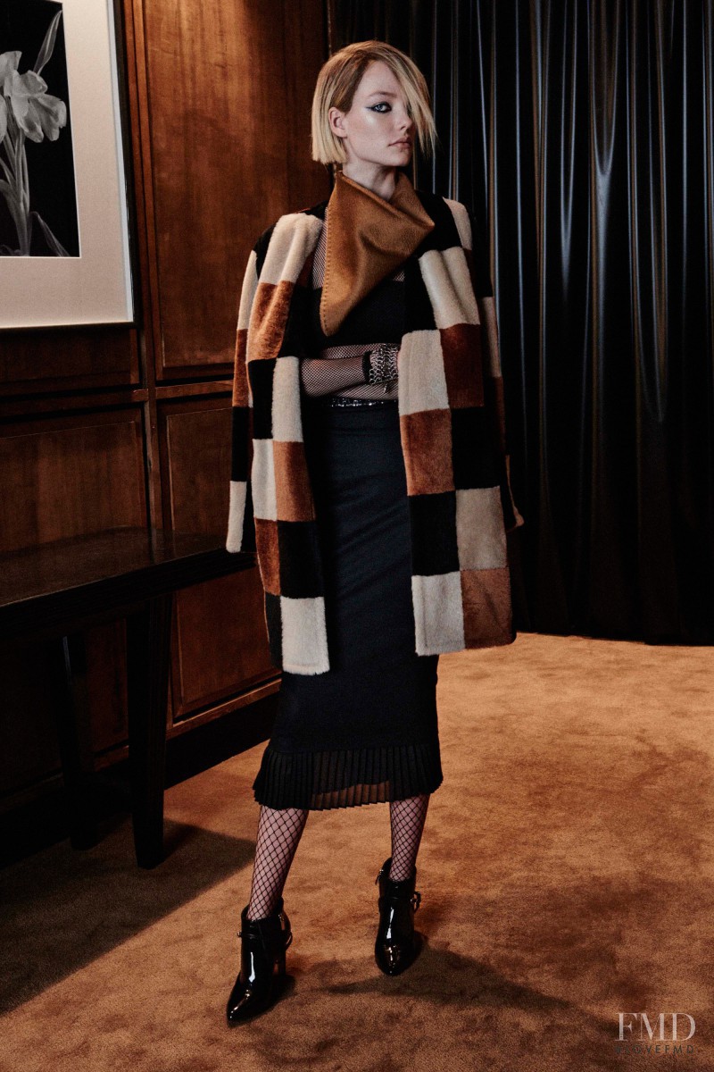 Roos Abels featured in  the Max Mara lookbook for Pre-Fall 2016