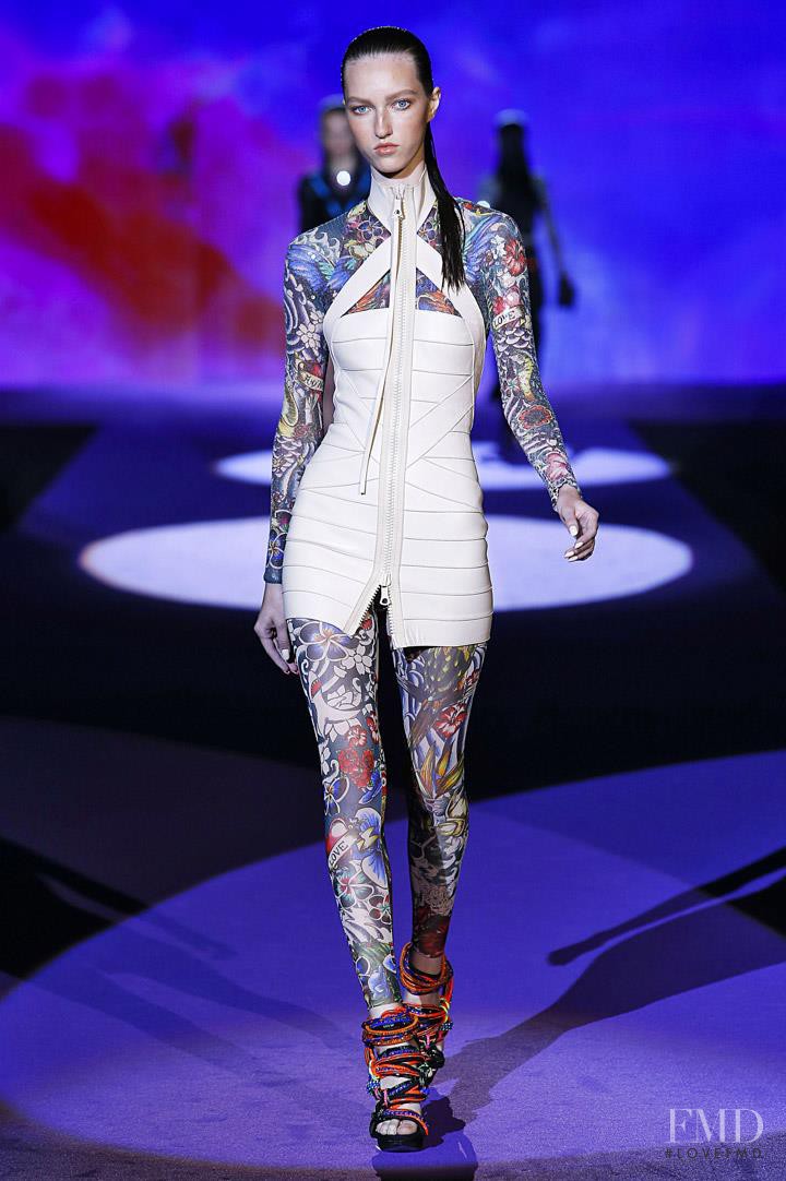Liza Ostanina featured in  the DSquared2 fashion show for Spring/Summer 2016