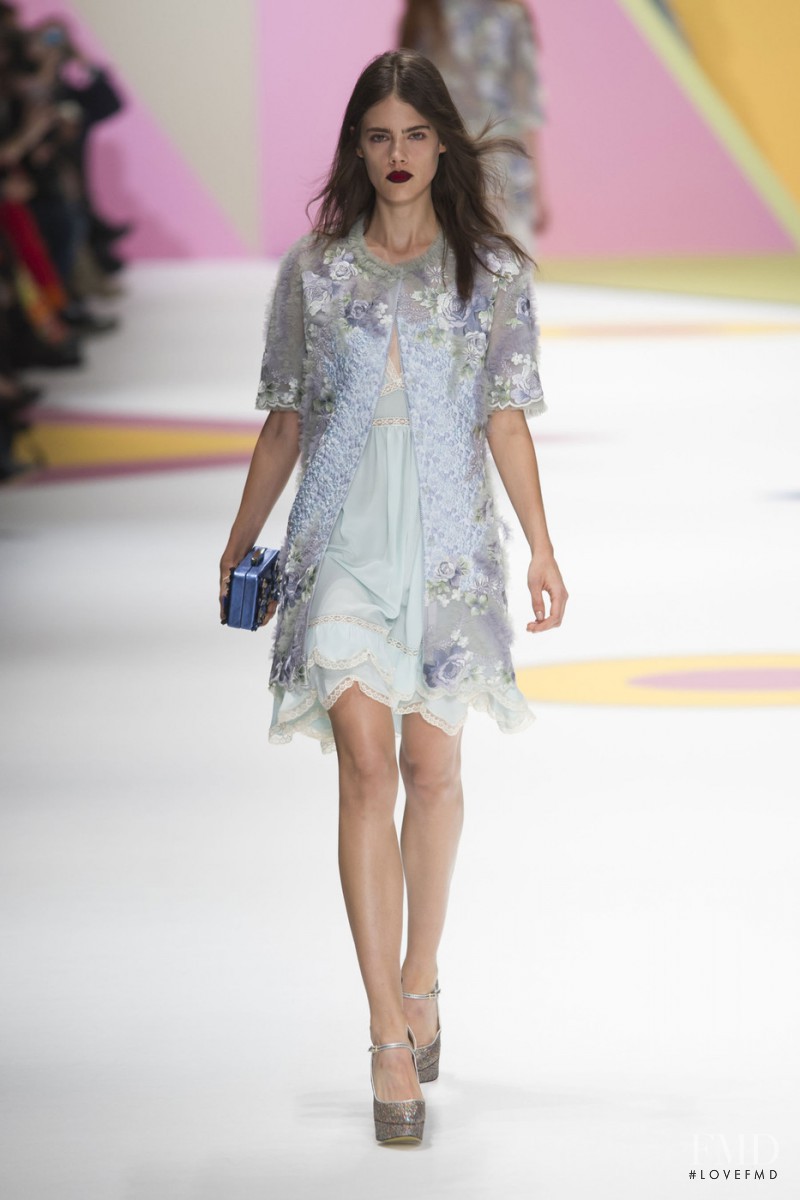 Taja Feistner featured in  the Shiatzy Chen fashion show for Spring/Summer 2016