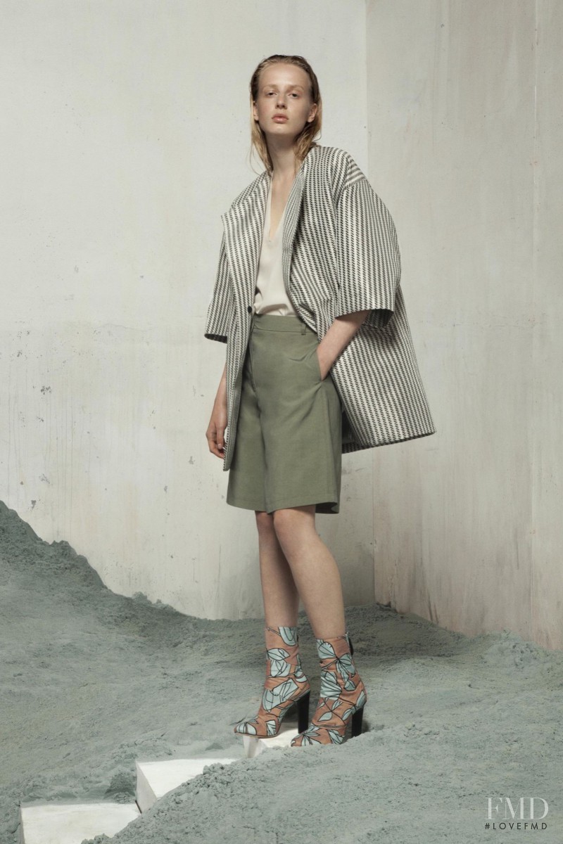 Anine Van Velzen featured in  the Christian Wijnants fashion show for Resort 2016