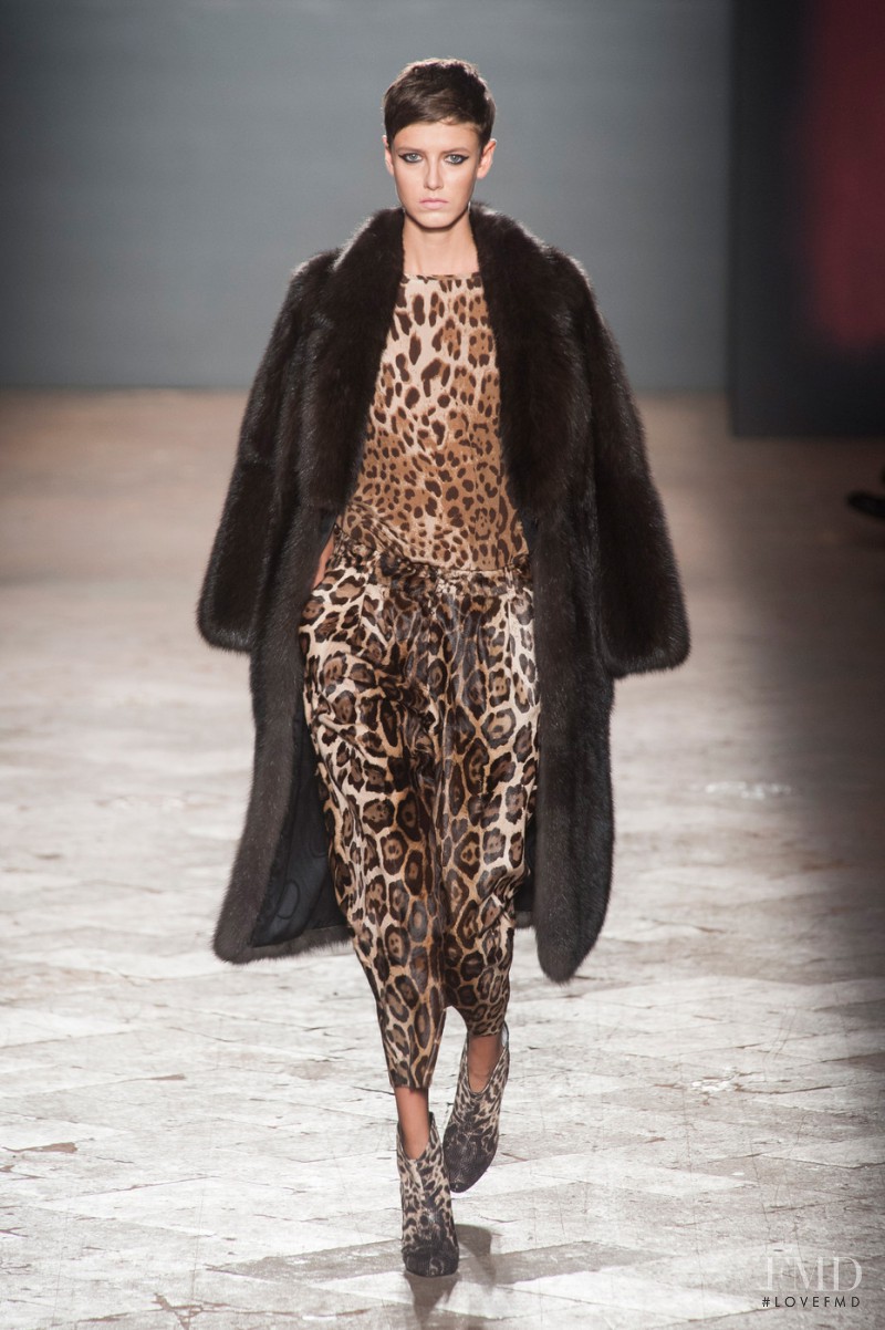 Alyosha Kovalyova featured in  the Simonetta Ravizza fashion show for Autumn/Winter 2014