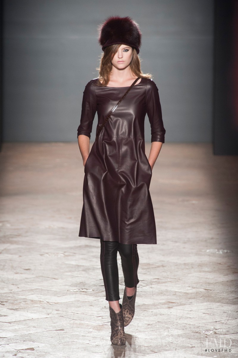 Simonetta Ravizza fashion show for Autumn/Winter 2014