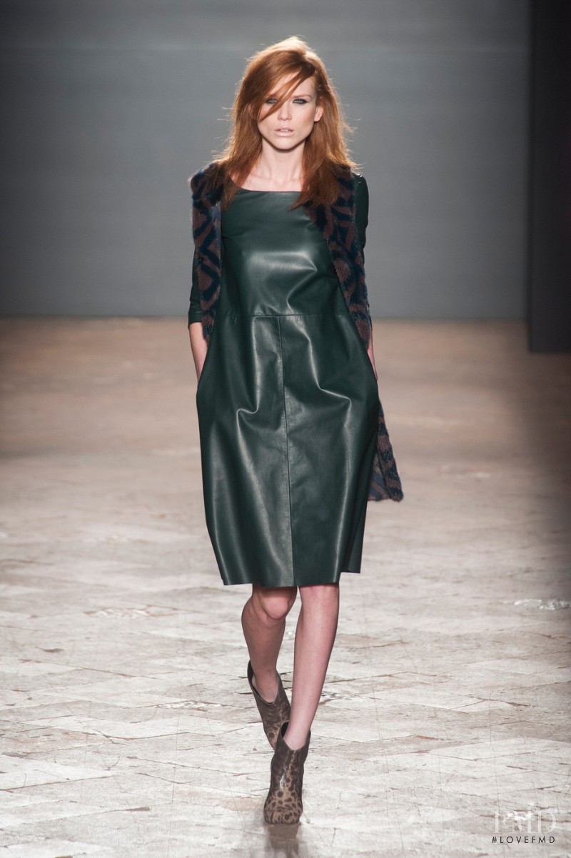 Simonetta Ravizza fashion show for Autumn/Winter 2014