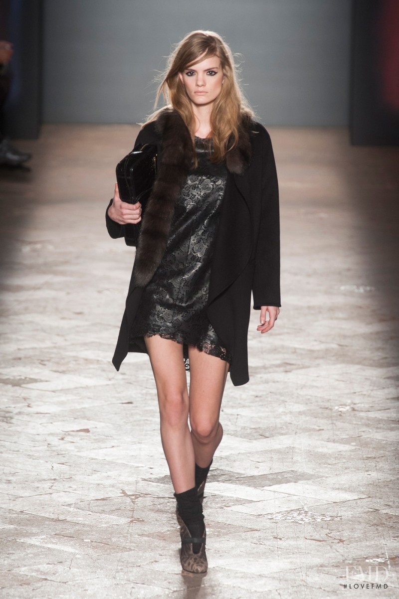 Simonetta Ravizza fashion show for Autumn/Winter 2014