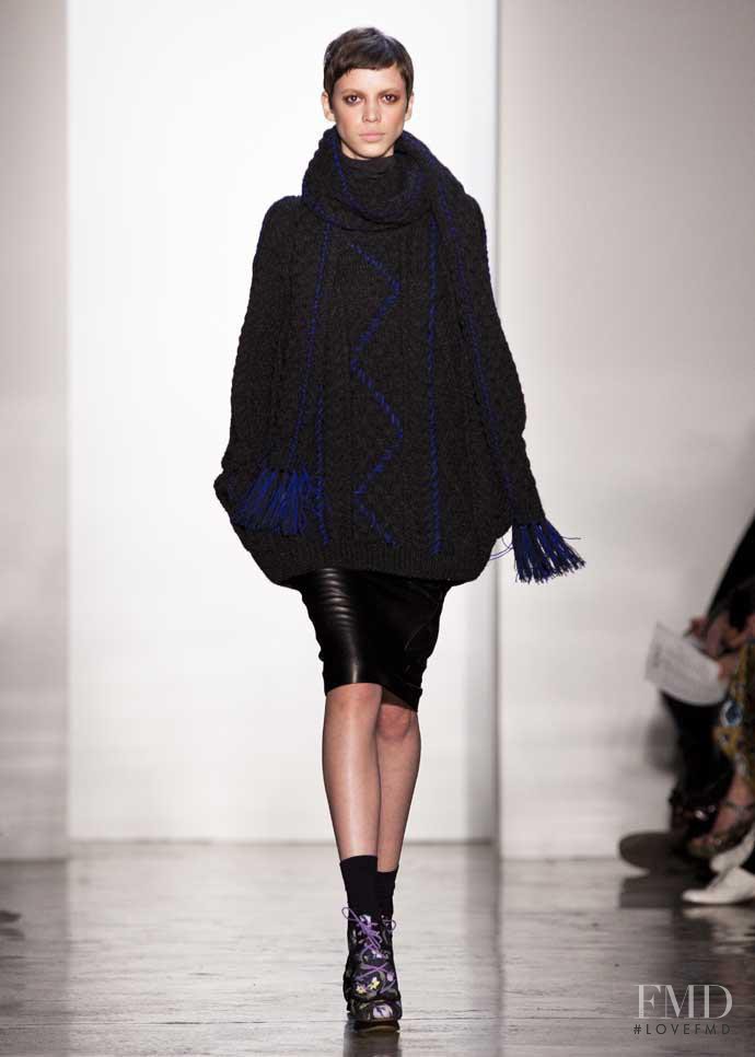 Amanda de Oliveira Queiroz featured in  the SUNO fashion show for Autumn/Winter 2012