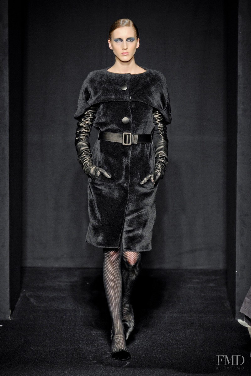 Iris Egbers featured in  the Maurizio Pecoraro fashion show for Autumn/Winter 2012