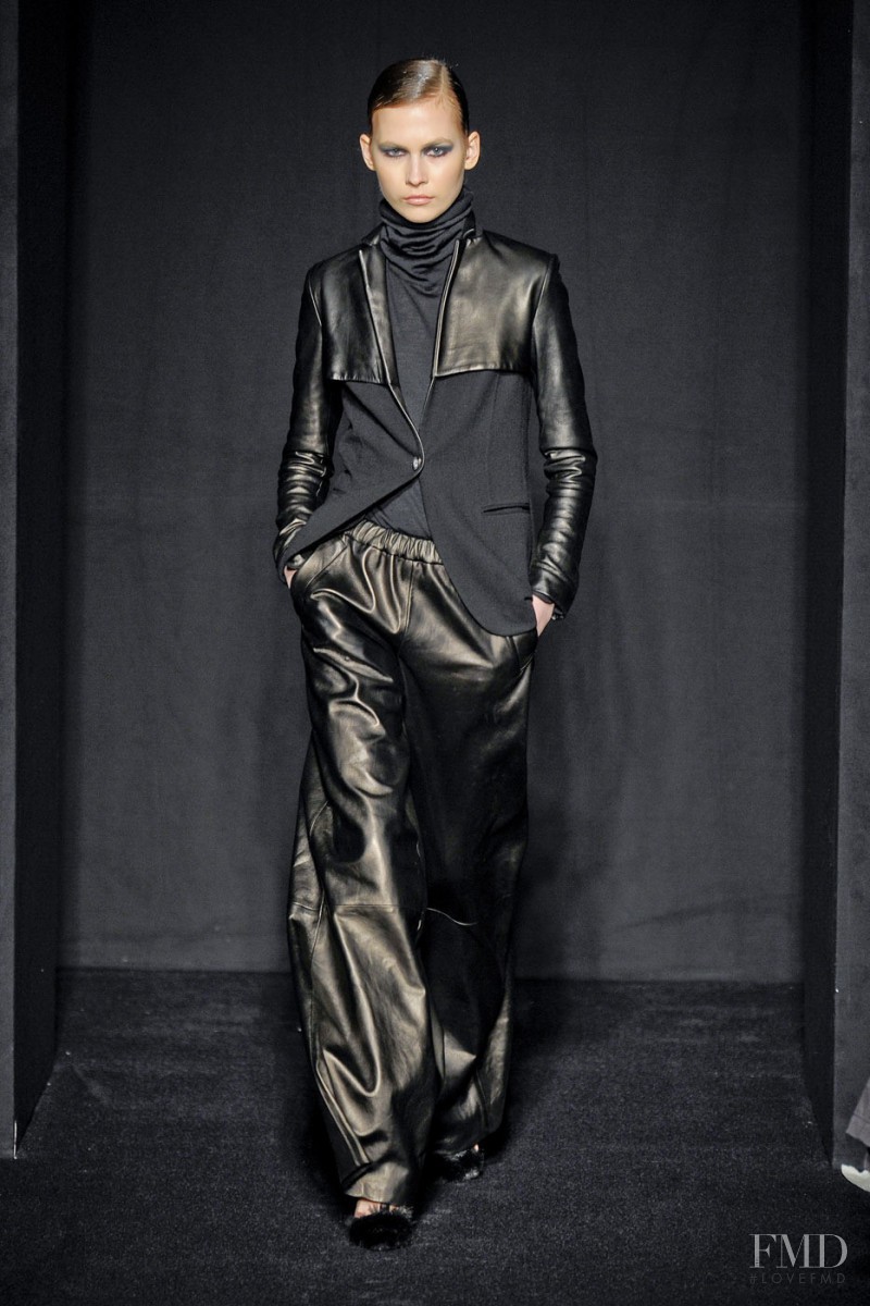 Maurizio Pecoraro fashion show for Autumn/Winter 2012