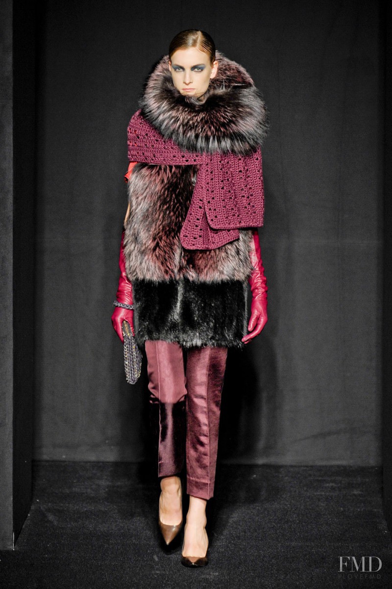 Maurizio Pecoraro fashion show for Autumn/Winter 2012