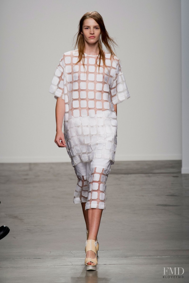 Jeremy Laing fashion show for Spring/Summer 2014