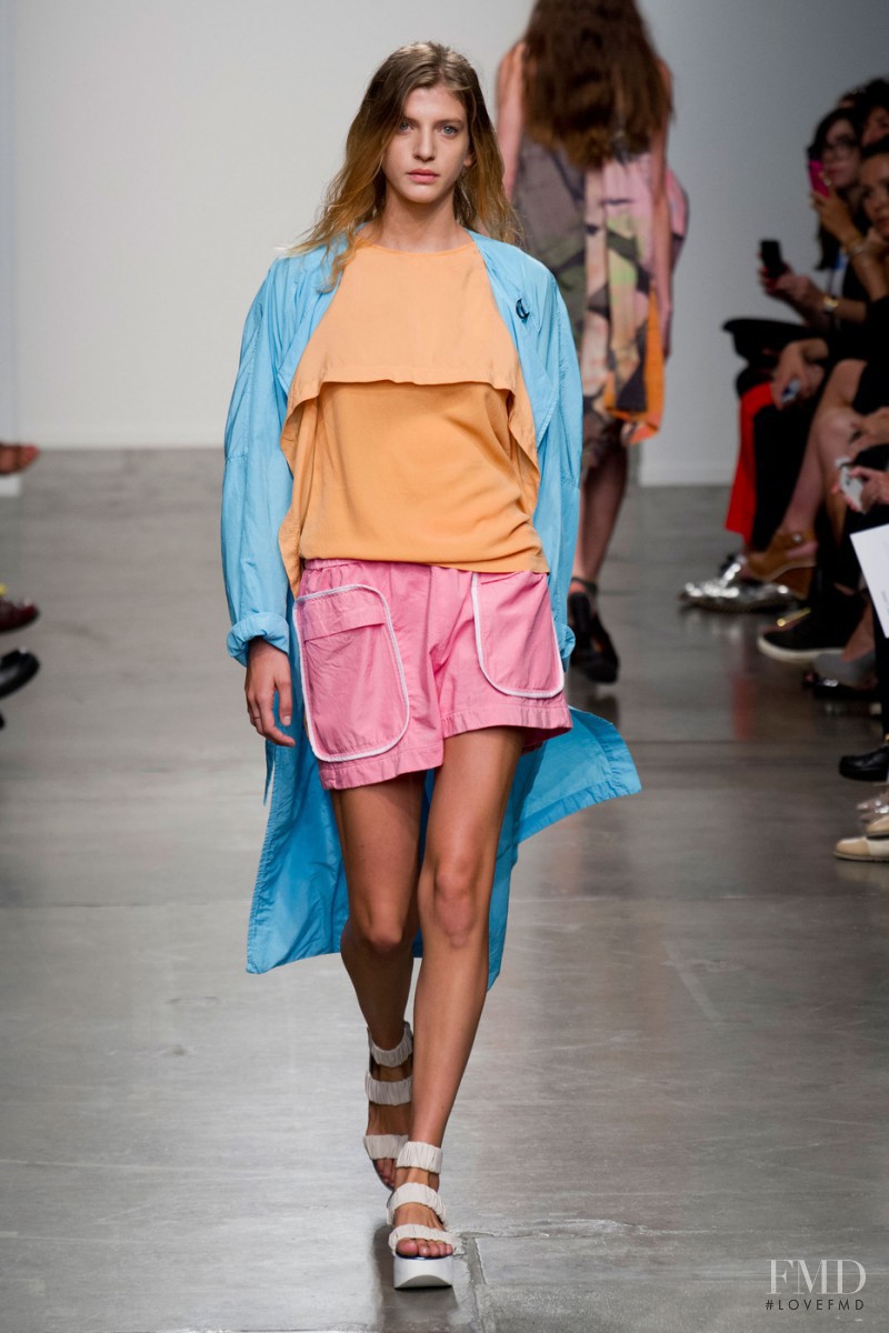 Jeremy Laing fashion show for Spring/Summer 2014