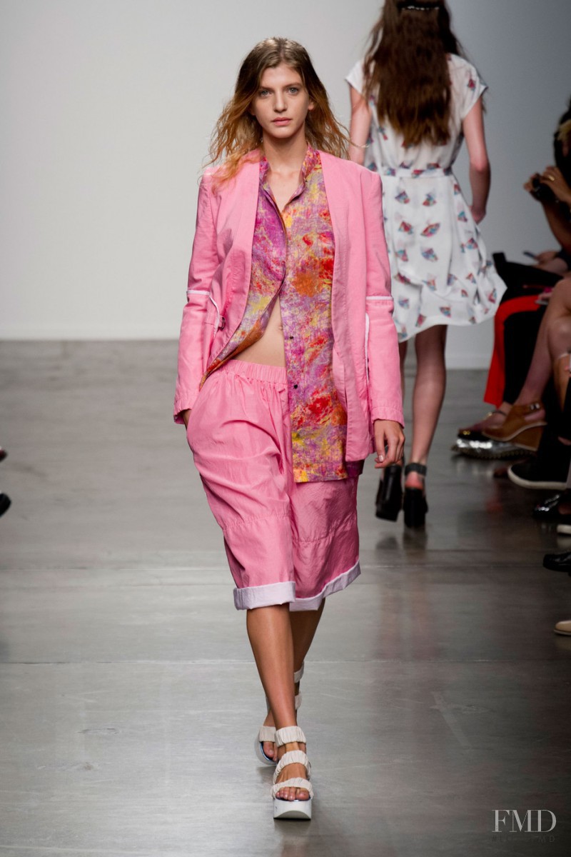 Jeremy Laing fashion show for Spring/Summer 2014