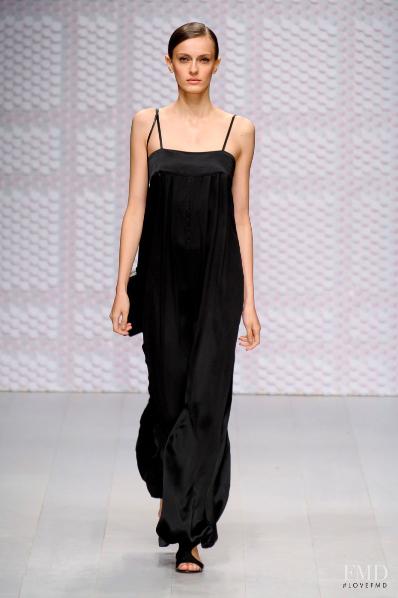 DAKS fashion show for Spring/Summer 2013