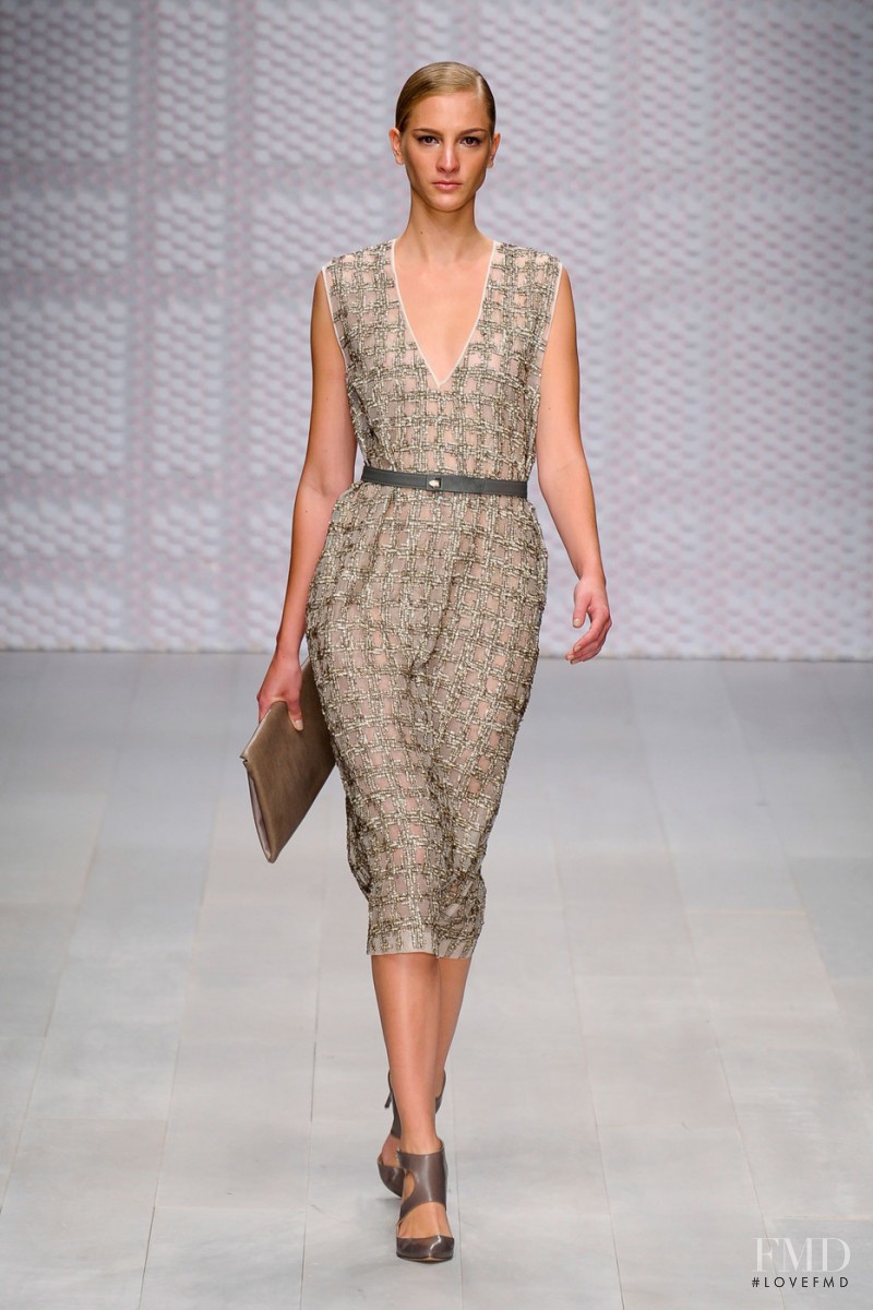 DAKS fashion show for Spring/Summer 2013