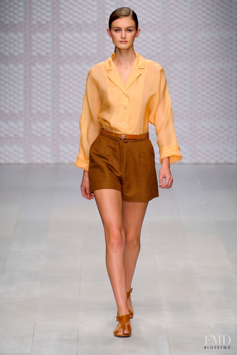 DAKS fashion show for Spring/Summer 2013