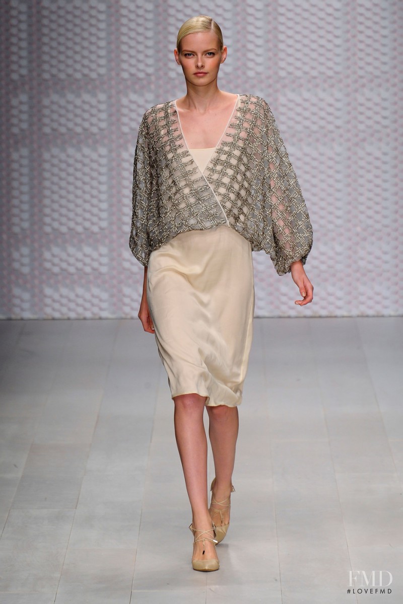 DAKS fashion show for Spring/Summer 2013