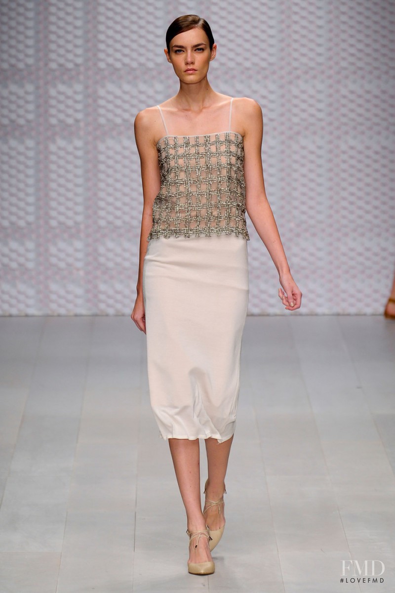 DAKS fashion show for Spring/Summer 2013