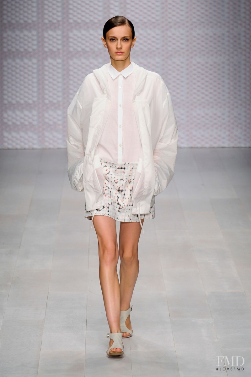 DAKS fashion show for Spring/Summer 2013