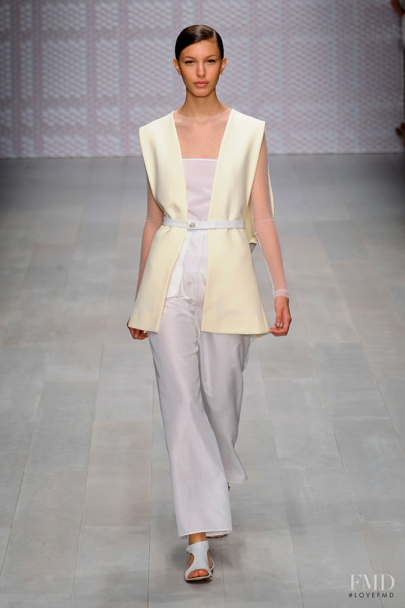 DAKS fashion show for Spring/Summer 2013