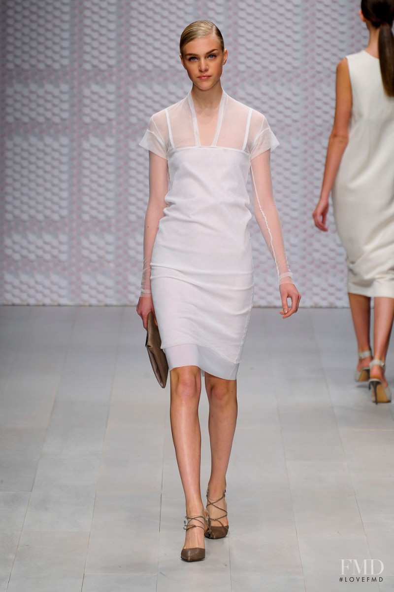 DAKS fashion show for Spring/Summer 2013