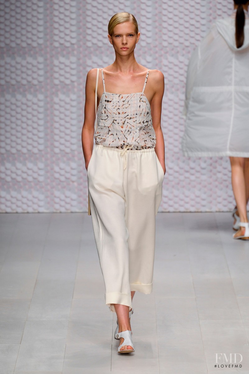 DAKS fashion show for Spring/Summer 2013