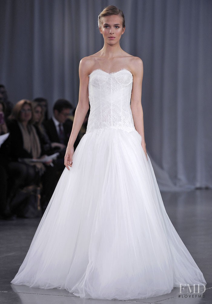 Monique Lhuillier Bridal Bridal fashion show for Autumn/Winter 2013