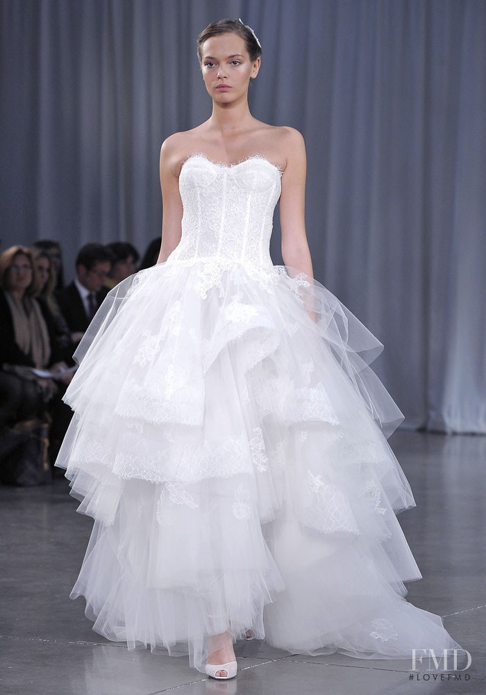 Monique Lhuillier Bridal Bridal fashion show for Autumn/Winter 2013