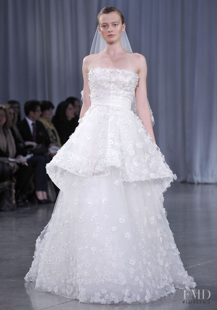 Monique Lhuillier Bridal Bridal fashion show for Autumn/Winter 2013