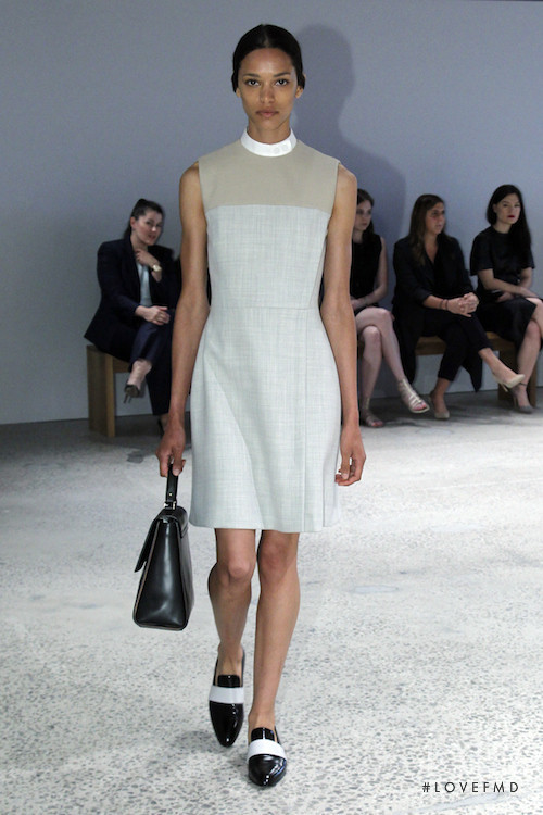 Frida Munting featured in  the Boss by Hugo Boss fashion show for Resort 2016