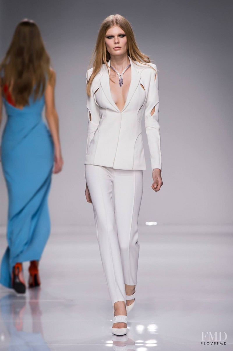 Alexandra Elizabeth Ljadov featured in  the Atelier Versace fashion show for Spring/Summer 2016