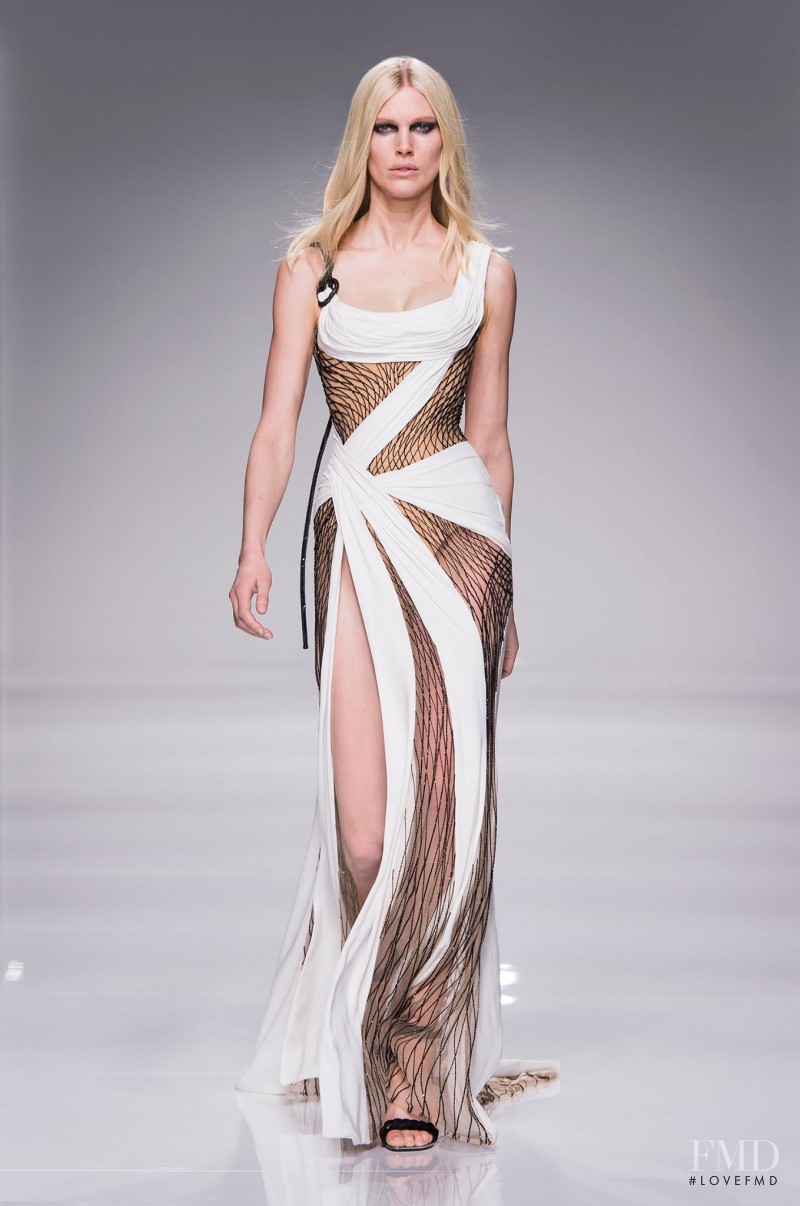 Iselin Steiro featured in  the Atelier Versace fashion show for Spring/Summer 2016