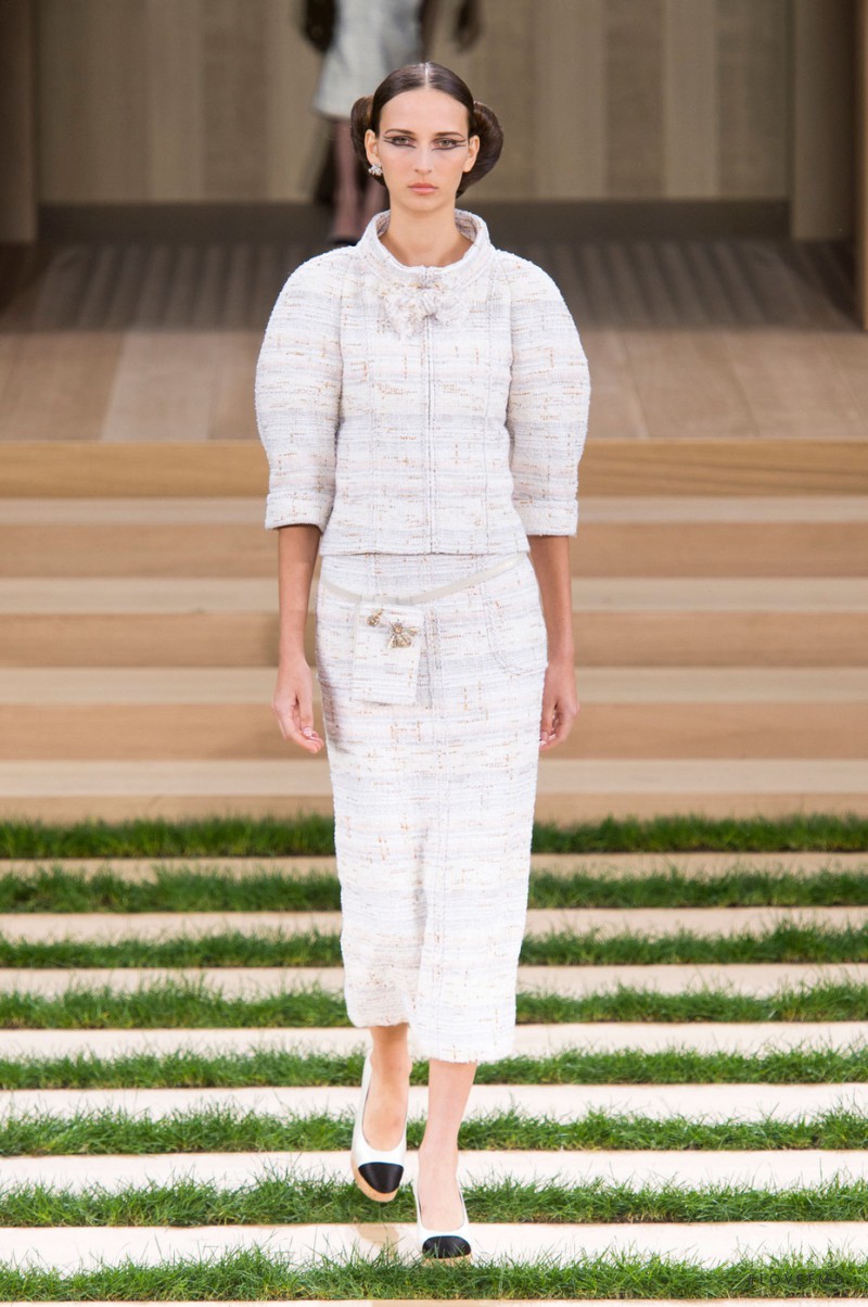 Waleska Gorczevski featured in  the Chanel Haute Couture fashion show for Spring/Summer 2016