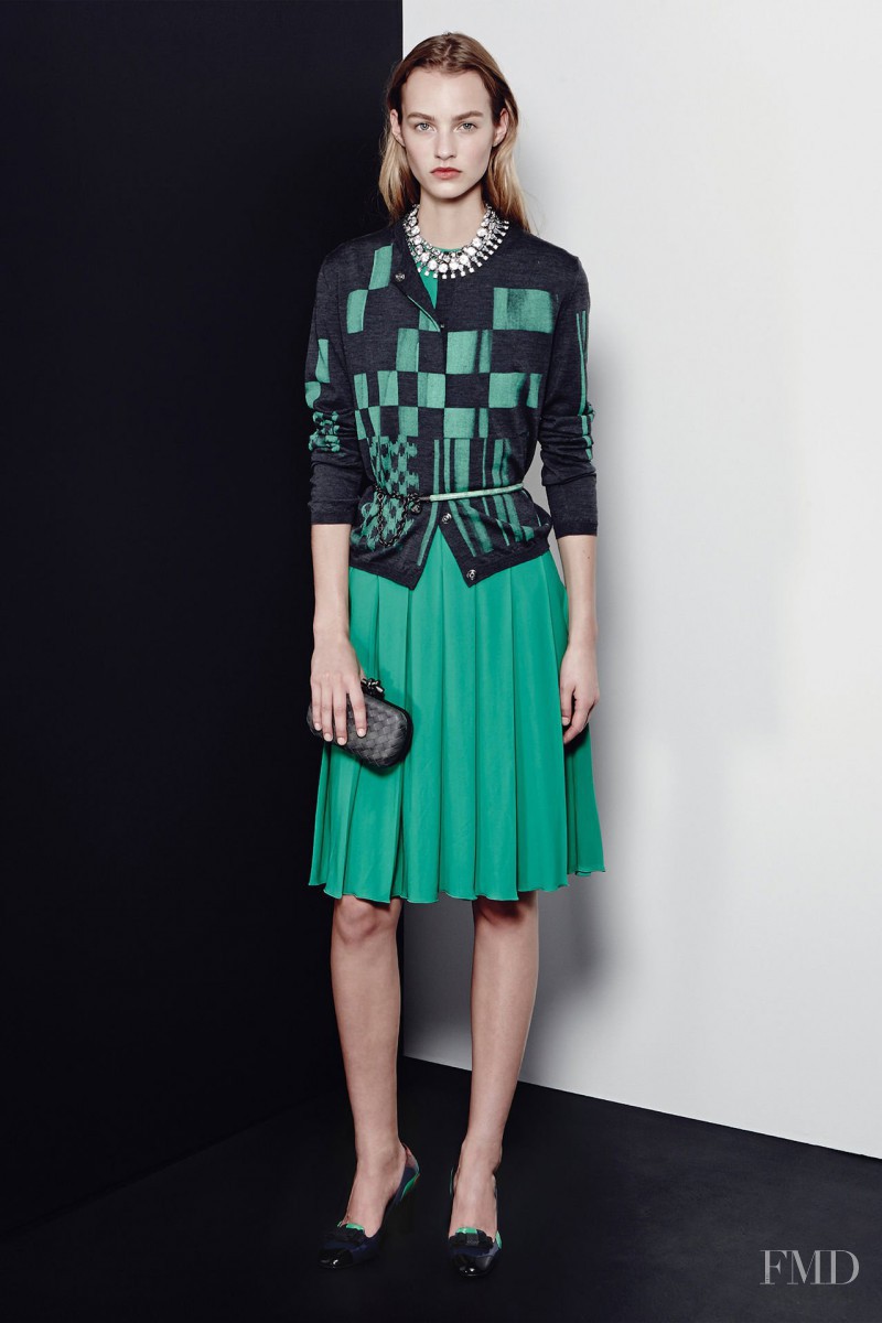 Maartje Verhoef featured in  the Bottega Veneta fashion show for Pre-Fall 2015