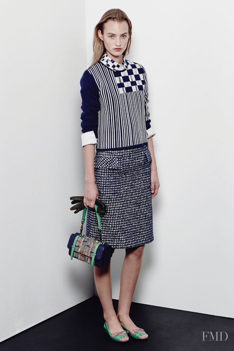Maartje Verhoef featured in  the Bottega Veneta fashion show for Pre-Fall 2015