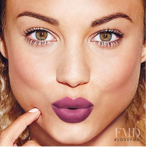 Stephanie Rose Bertram featured in  the AVON catalogue for Spring 2015