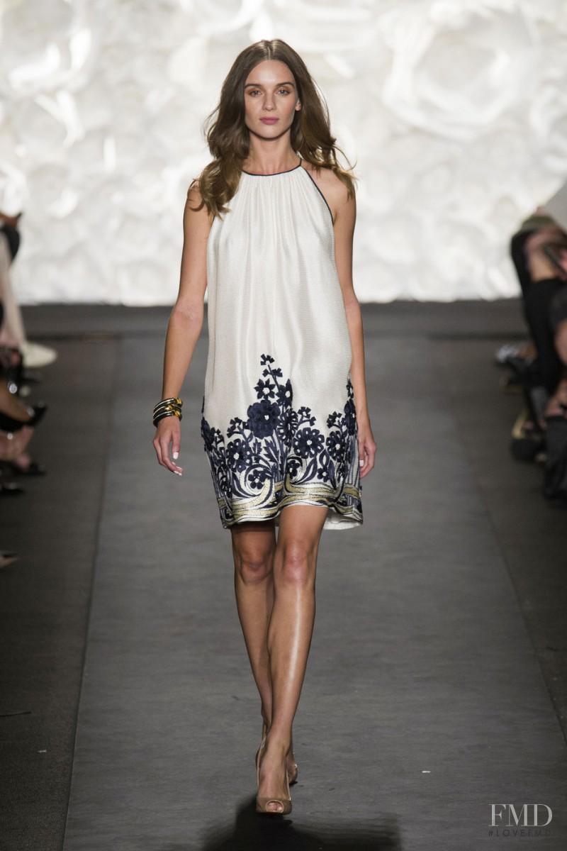 Naeem Khan fashion show for Spring/Summer 2016