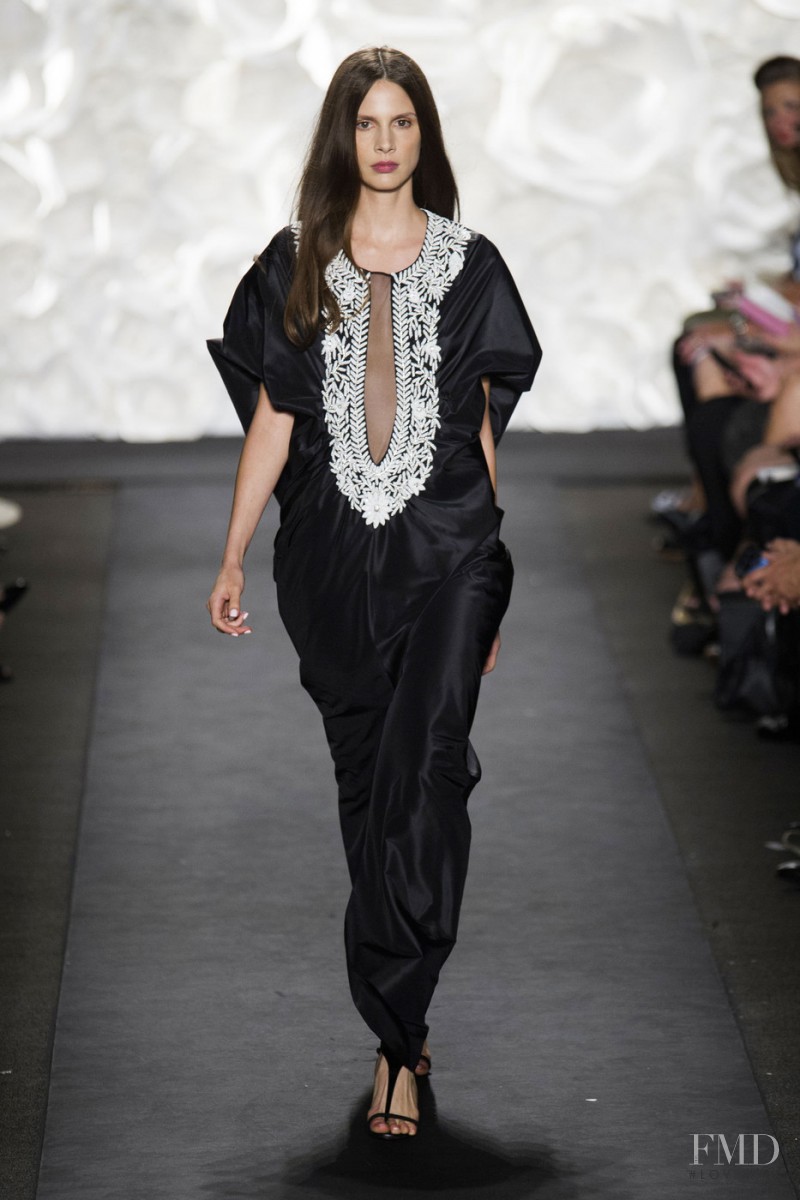 Naeem Khan fashion show for Spring/Summer 2016