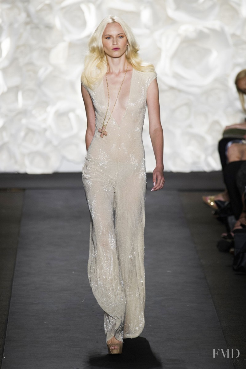 Naeem Khan fashion show for Spring/Summer 2016