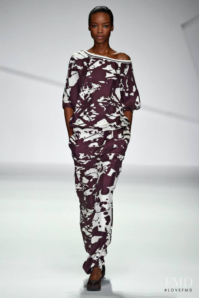 Jasper Conran fashion show for Spring/Summer 2015