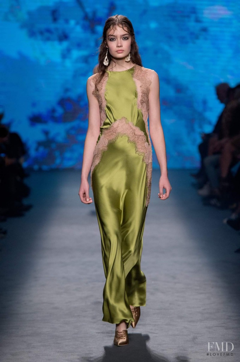 Sasha Kichigina featured in  the Alberta Ferretti fashion show for Autumn/Winter 2016