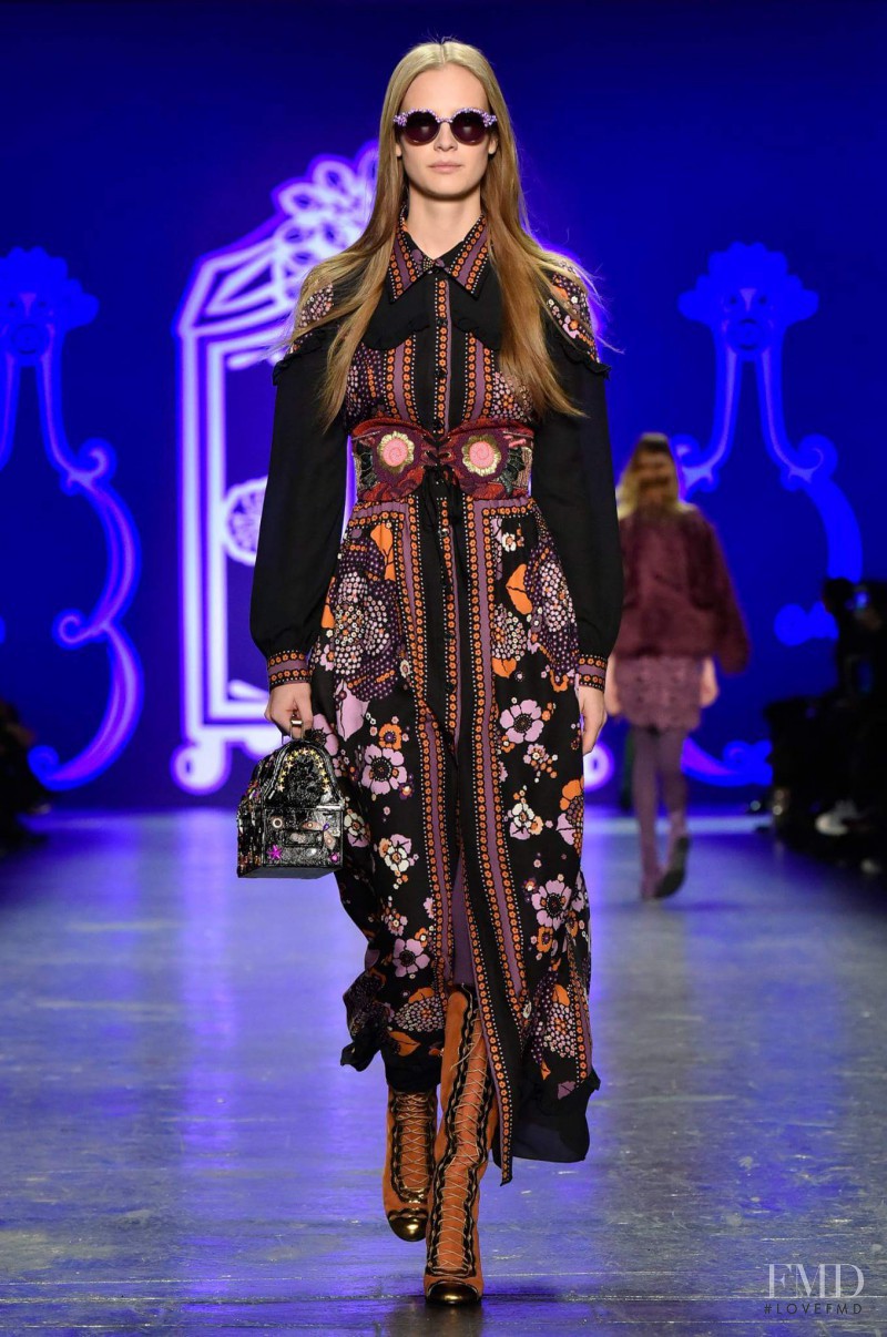 Ine Neefs featured in  the Anna Sui fashion show for Autumn/Winter 2016