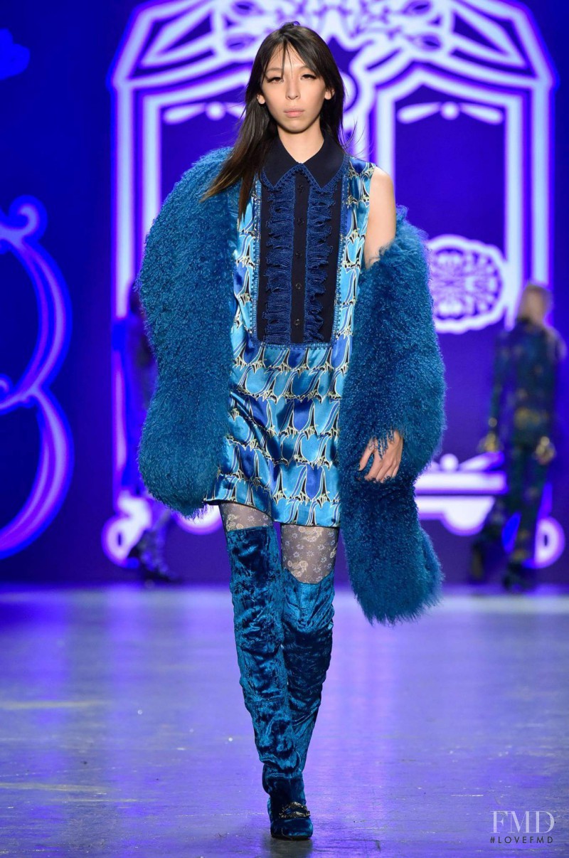 Issa Lish featured in  the Anna Sui fashion show for Autumn/Winter 2016